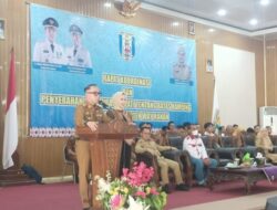 Bupati Waykanan di Akhir Jabatannya Serahkan Perbup Tentang Tapal Batas Kampung