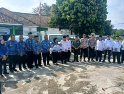 Pemkab Waykanan Bersama Baznas dan Kemenag Berikan Paket Sembako