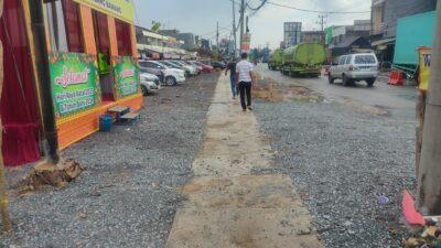 Pembangunan Drainase Pasar Unit II Tuba Diduga Mar’up
