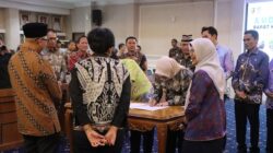 Pemerintah Kabupaten Way Kanan terus memperkuat upaya pengelolaan lingkungan melalui komitmen nyata dalam penanganan