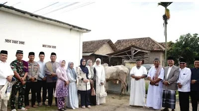 Momentum Idul Adha, Bupati Ayu Perkuat Kebersamaan Bersama Masyarakat Bumi Agung