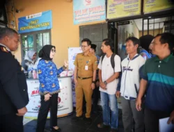 Bupati Way Kanan dan Kapolres Pantau Langsung Pelayanan Program Keringanan Pajak di Samsat