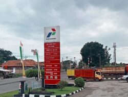 Antrean Pertalite di SPBU 24.345.107 Berujung Keributan, Pengendara dan  Oknum Petugas Terlibat Perkelahian
