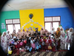 Peringati Hari Anak Nasional 2026, Bupati Ayu Asalasiyah Kunjungi TK Al-Qudus Bumi Ratu